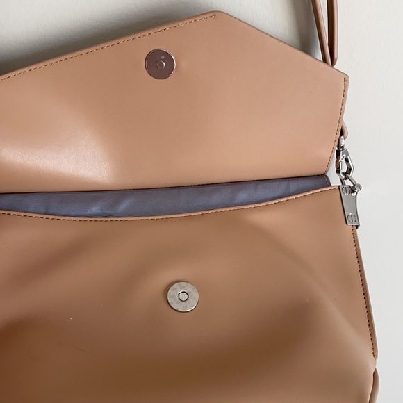 Pixie Mood Crossbody Purse - Picture 4 of 5